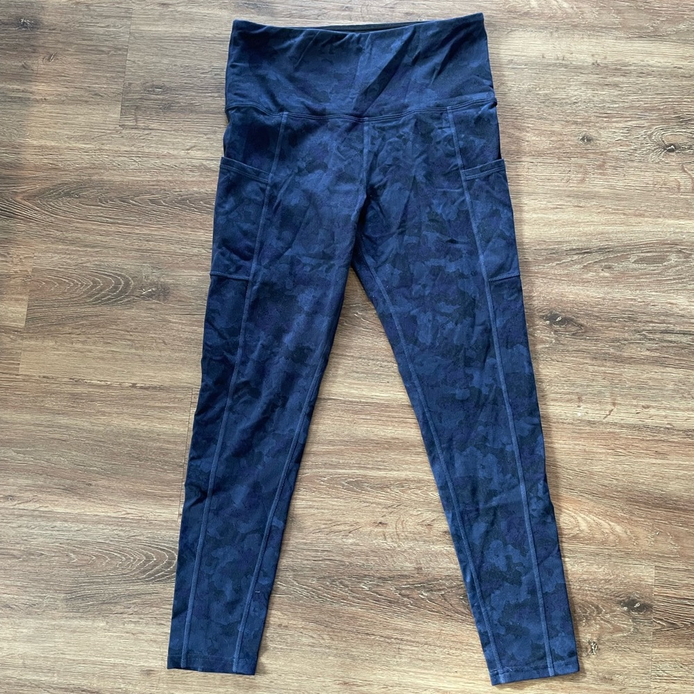 Navy and black patterned leggings